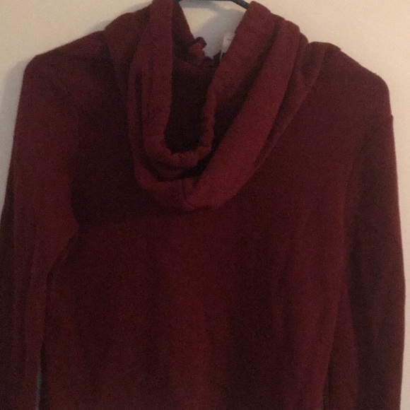 Size Small hooded sweatshirt - Picture 3 of 3